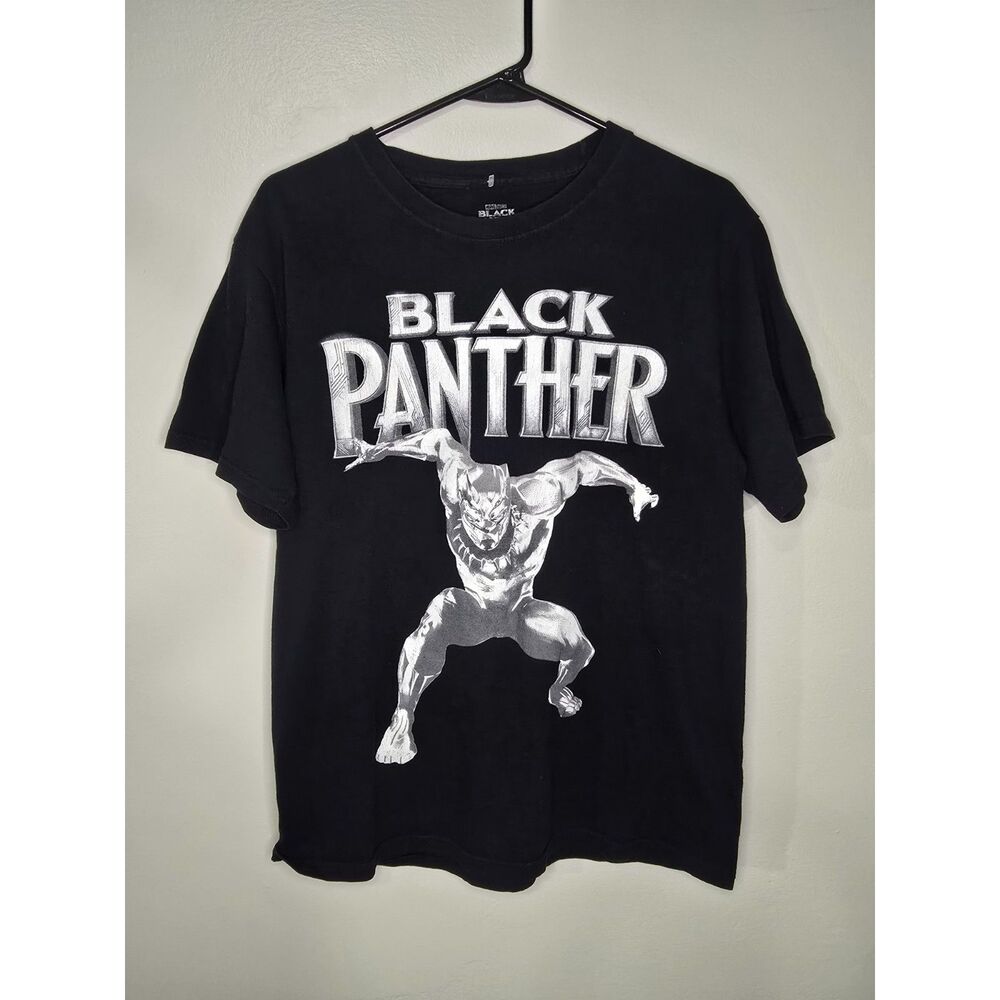 Black Panther T-Shirt Medium